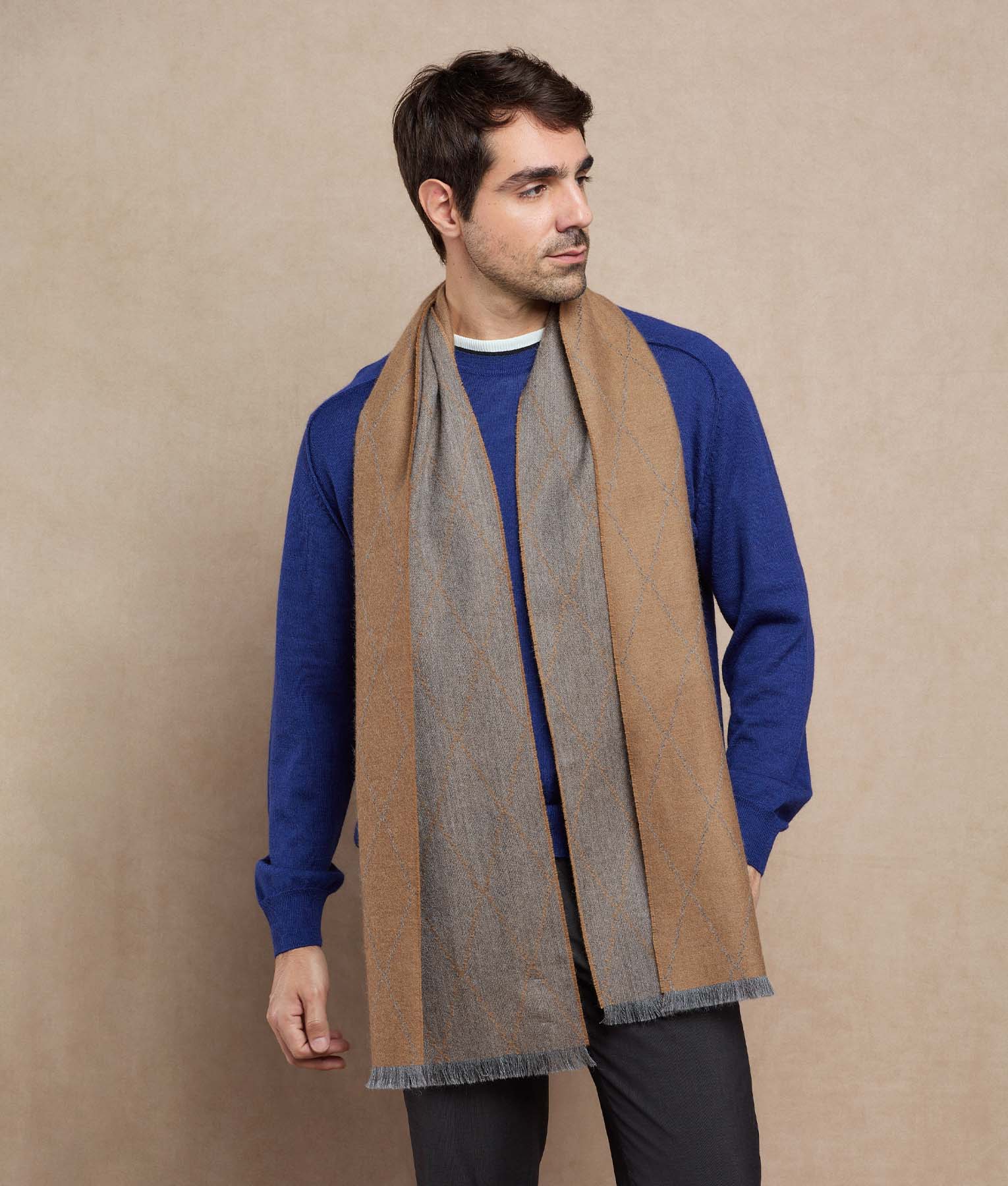 Los Coquitos Sarga Scarf - camel and heather gray
