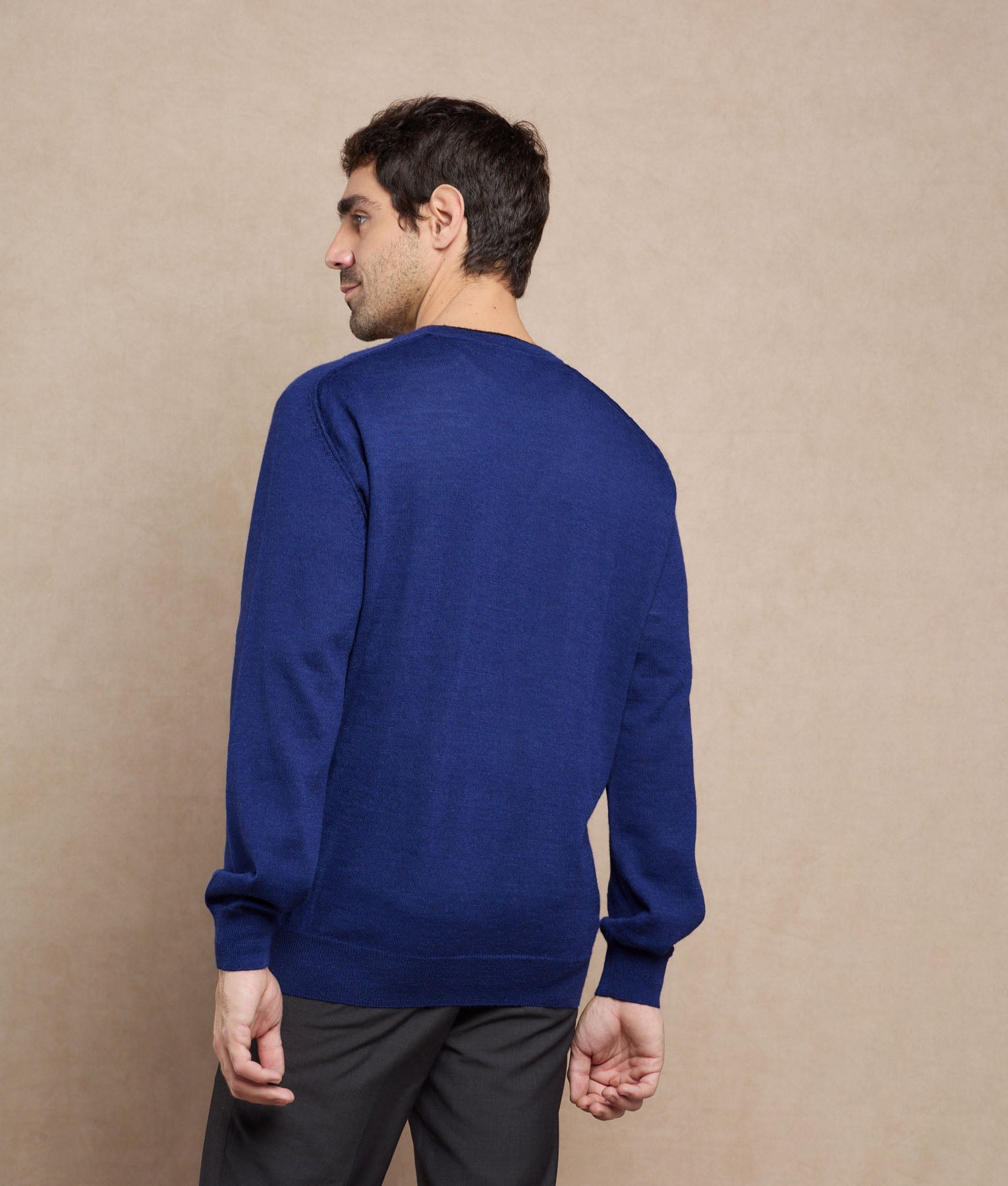 Mens Crew Sweater - in the navy