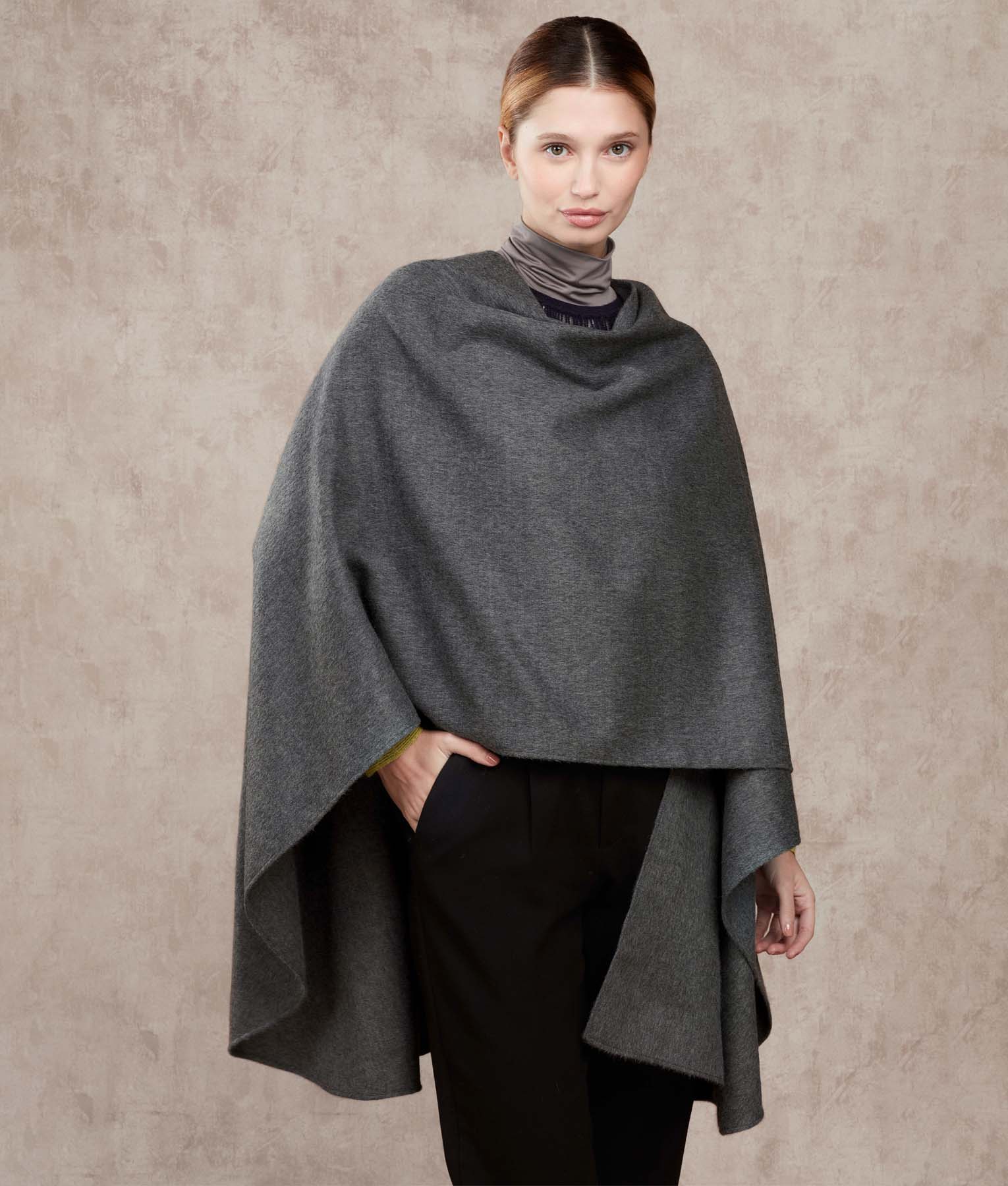 Ruana Baby Alpaca - Smoked Pearl