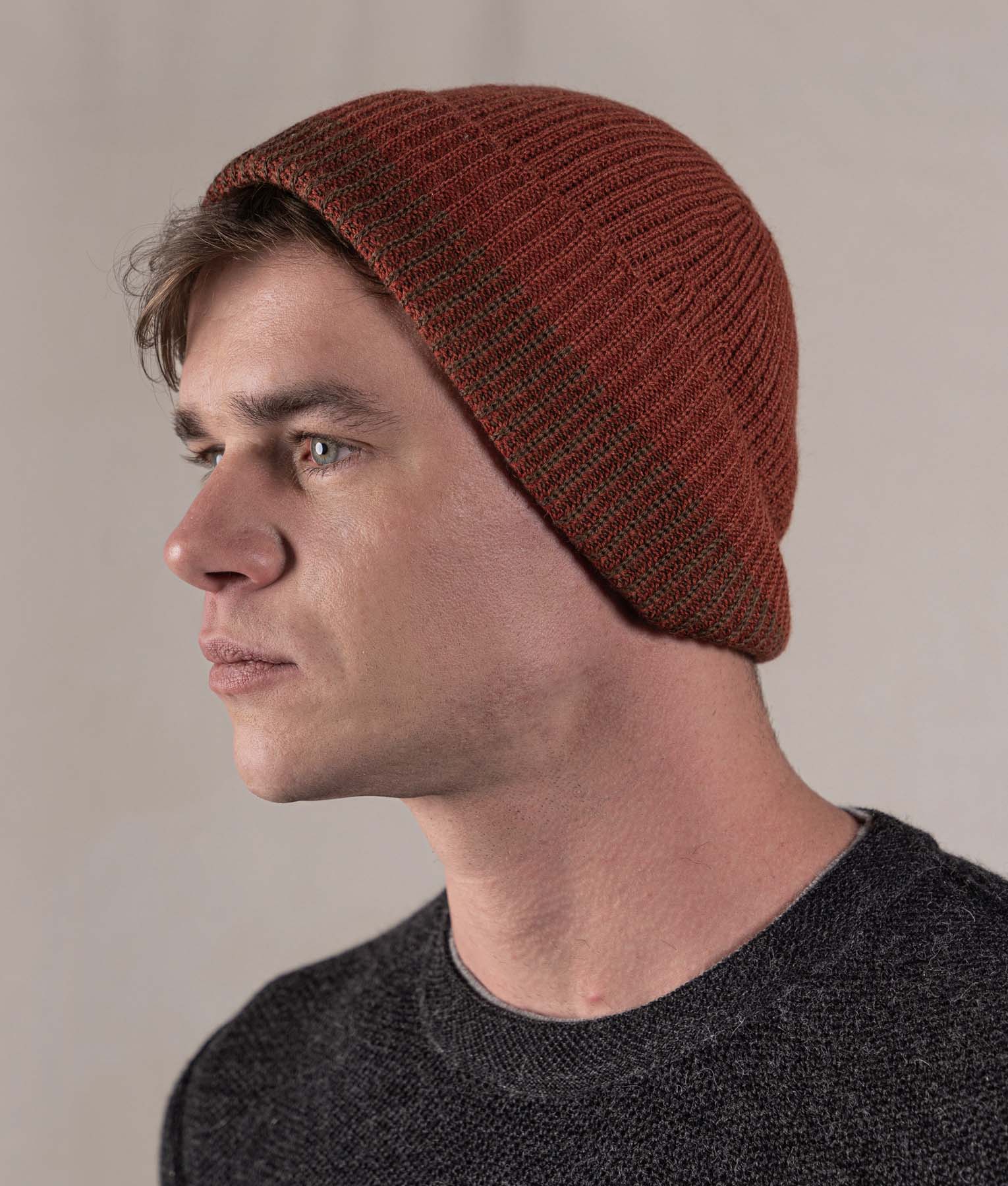 Reversible Ribbed Beanie - Rust Red And Heather Burgundy