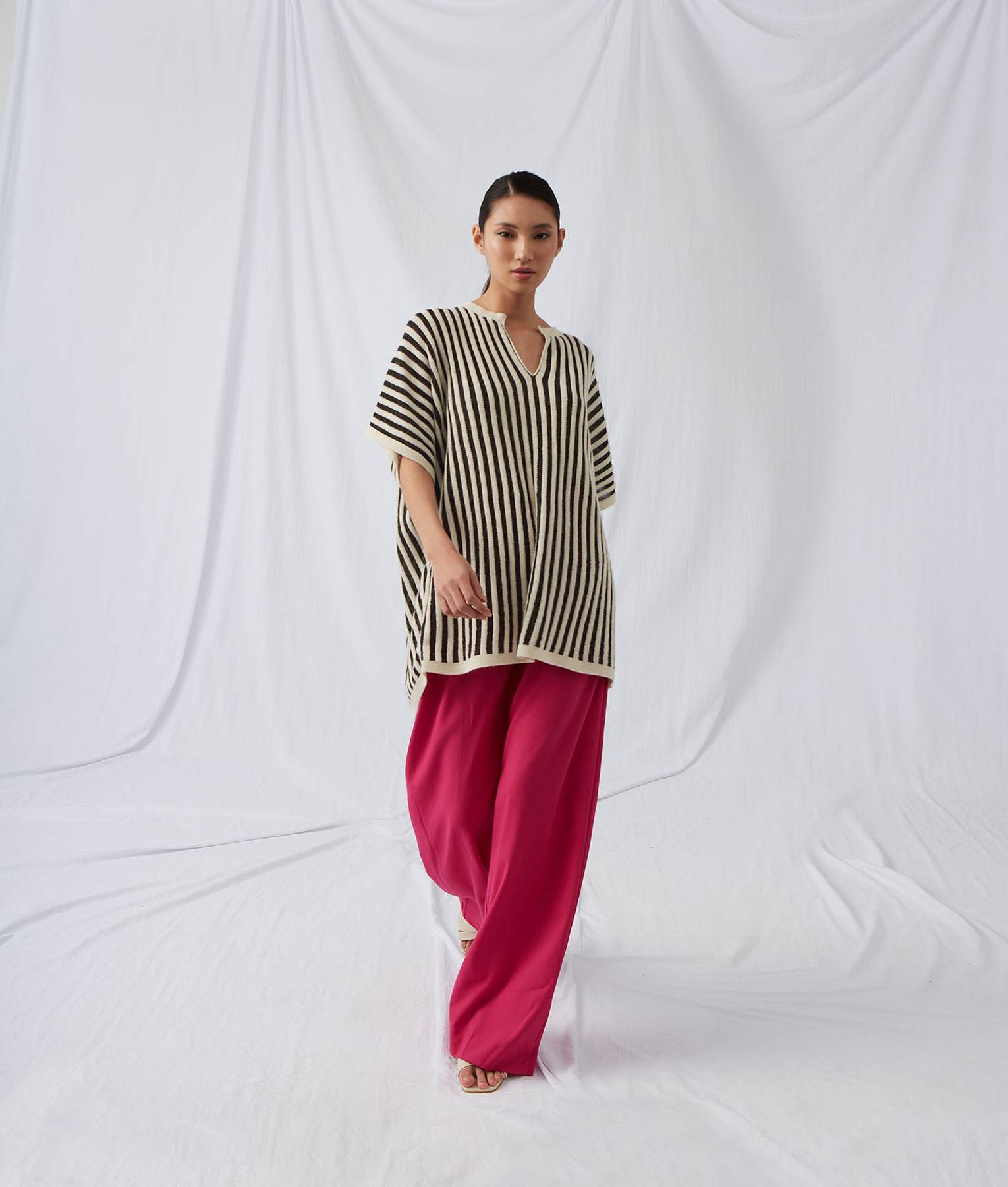 Las Rayas Poncho - Winter White And Black