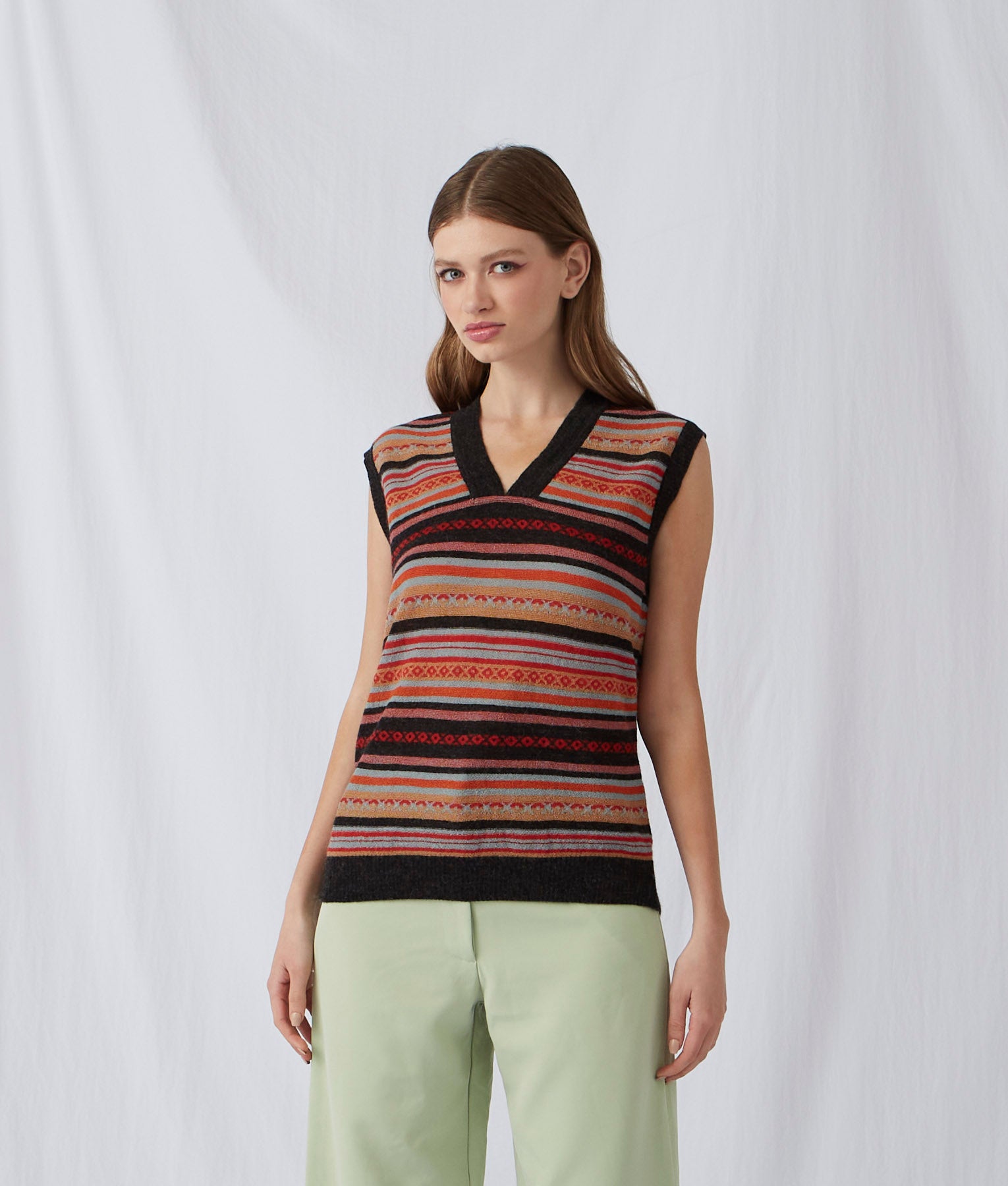 Striped Links & Jacquard Scoope Neck Vest - Red Lollipop And Iron Door