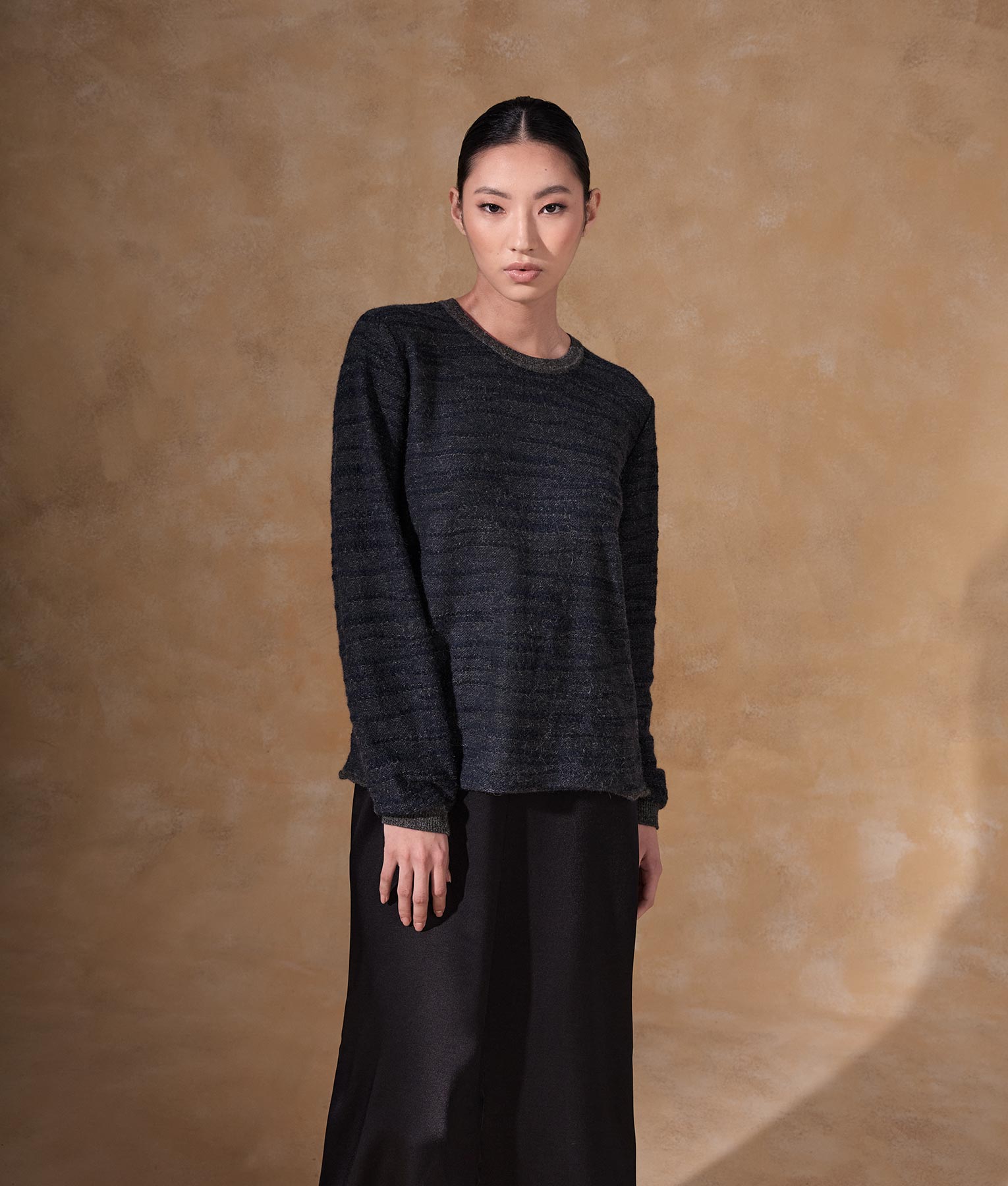 Abstract Lines Sweater - Gray And Midnight Blue