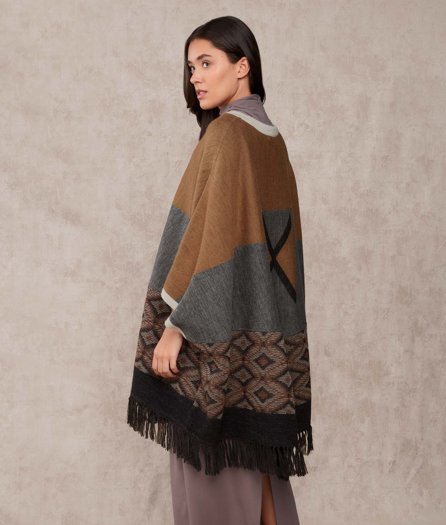 La Favorita Jacquard Poncho - Tobacco And Licorice Brown