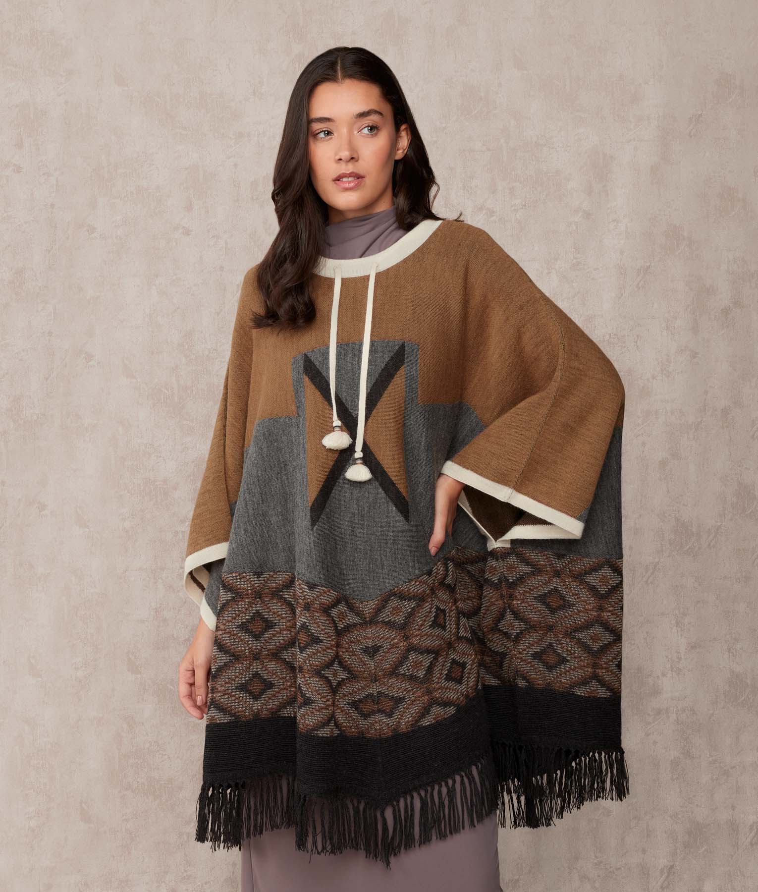 La Favorita Jacquard Poncho - Tobacco And Licorice Brown
