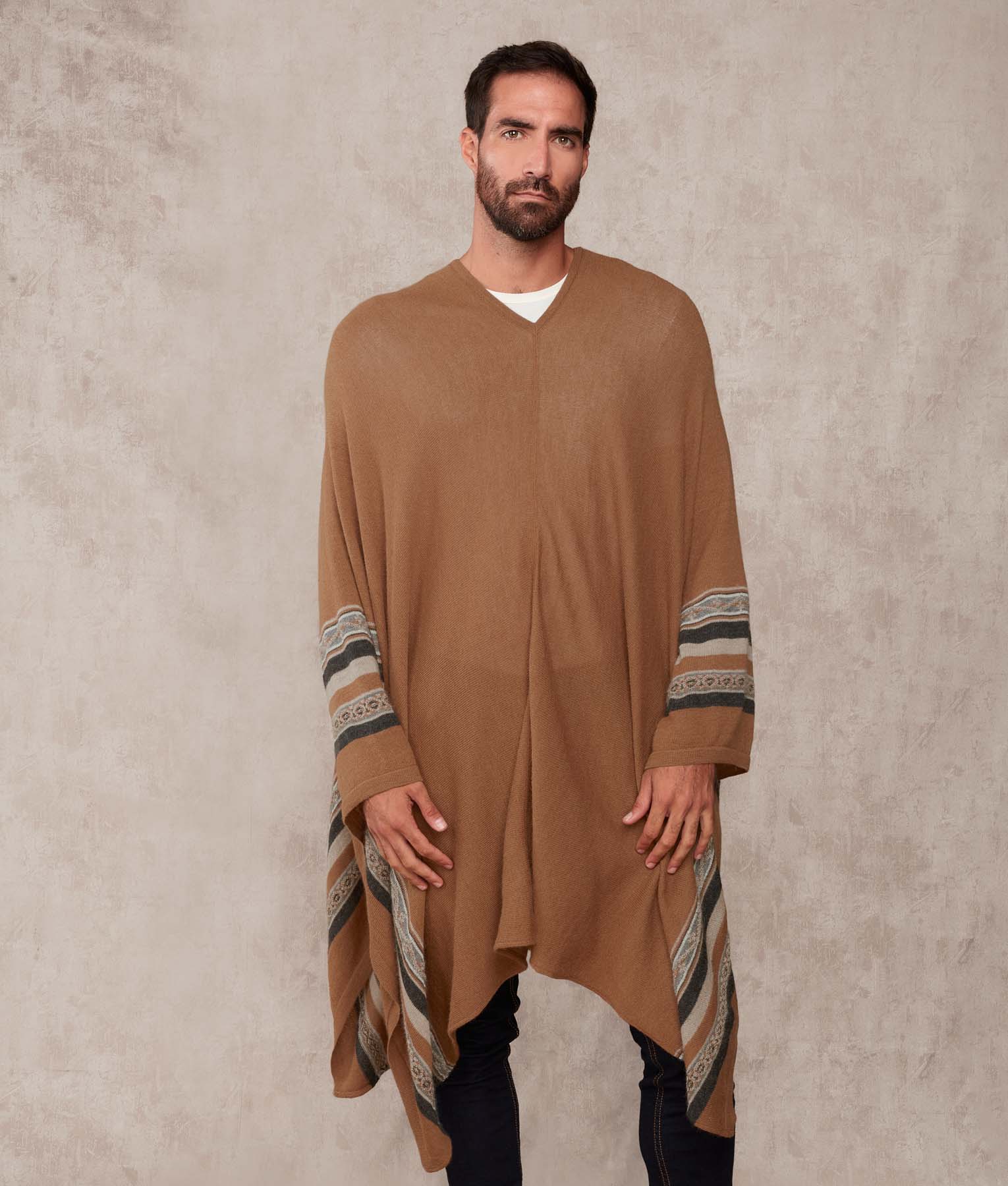 Poncho Rider - Squirrel And Espresso