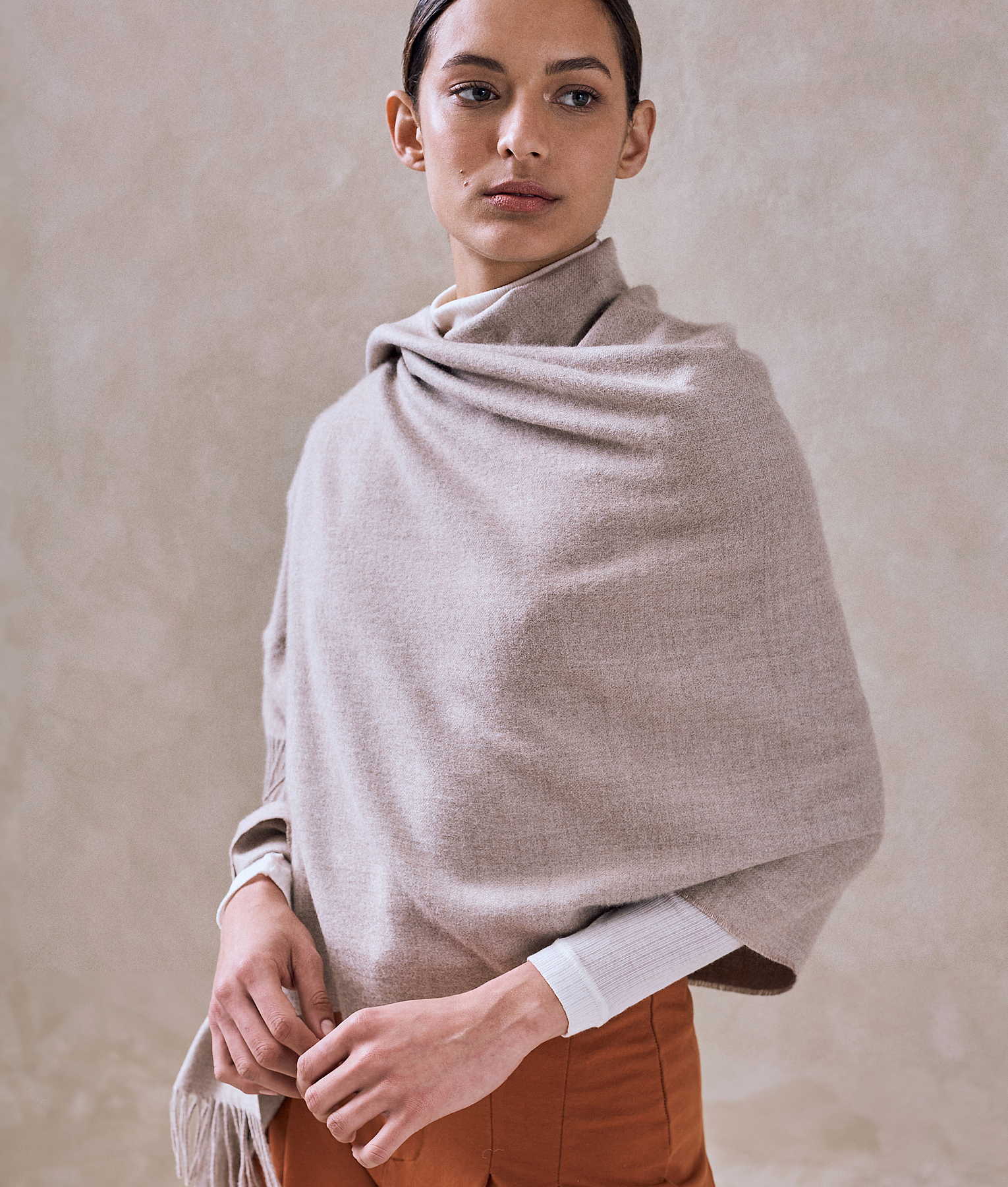 Premium Shawl - Taupe Simply