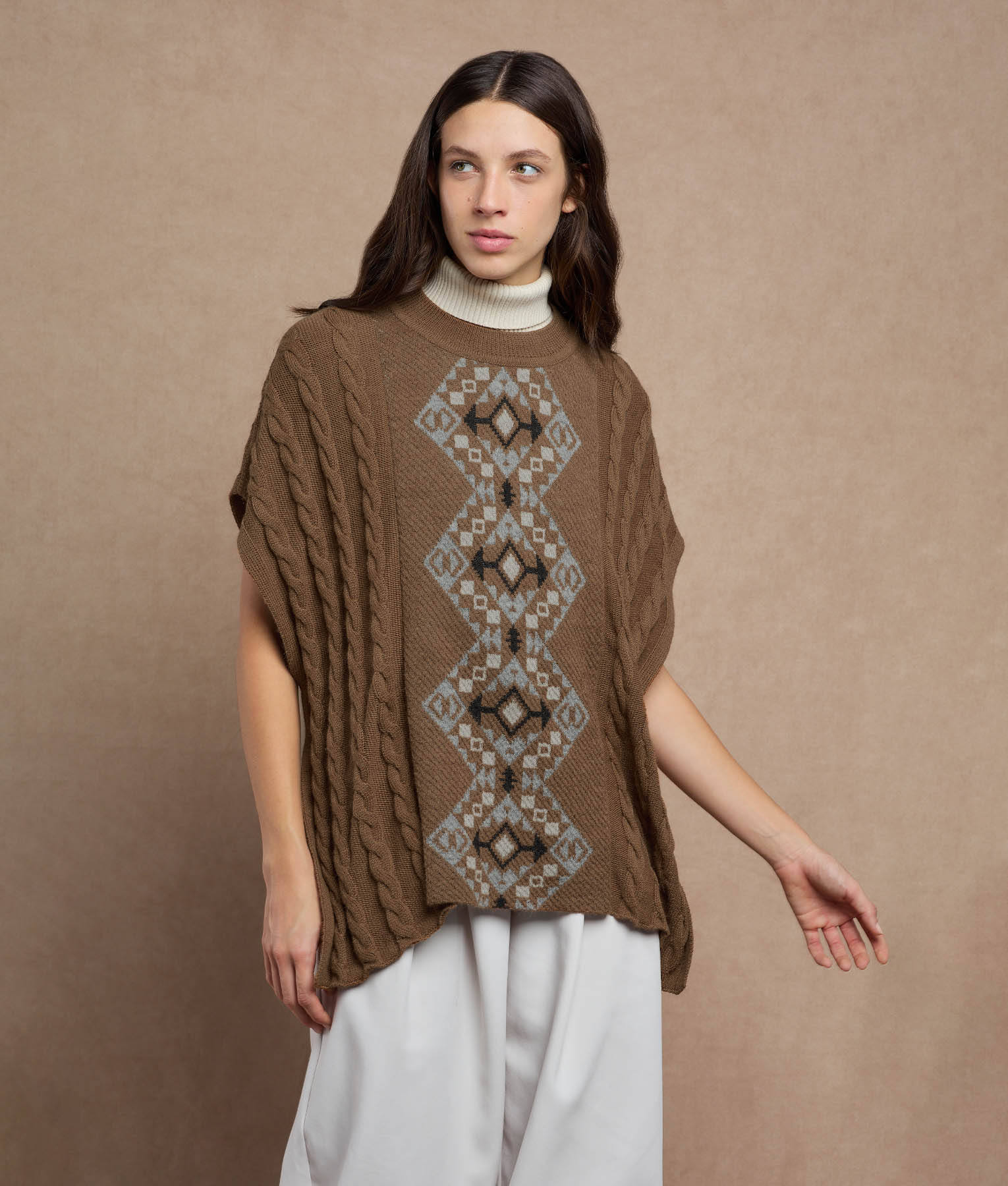 Cables & Structors Poncho