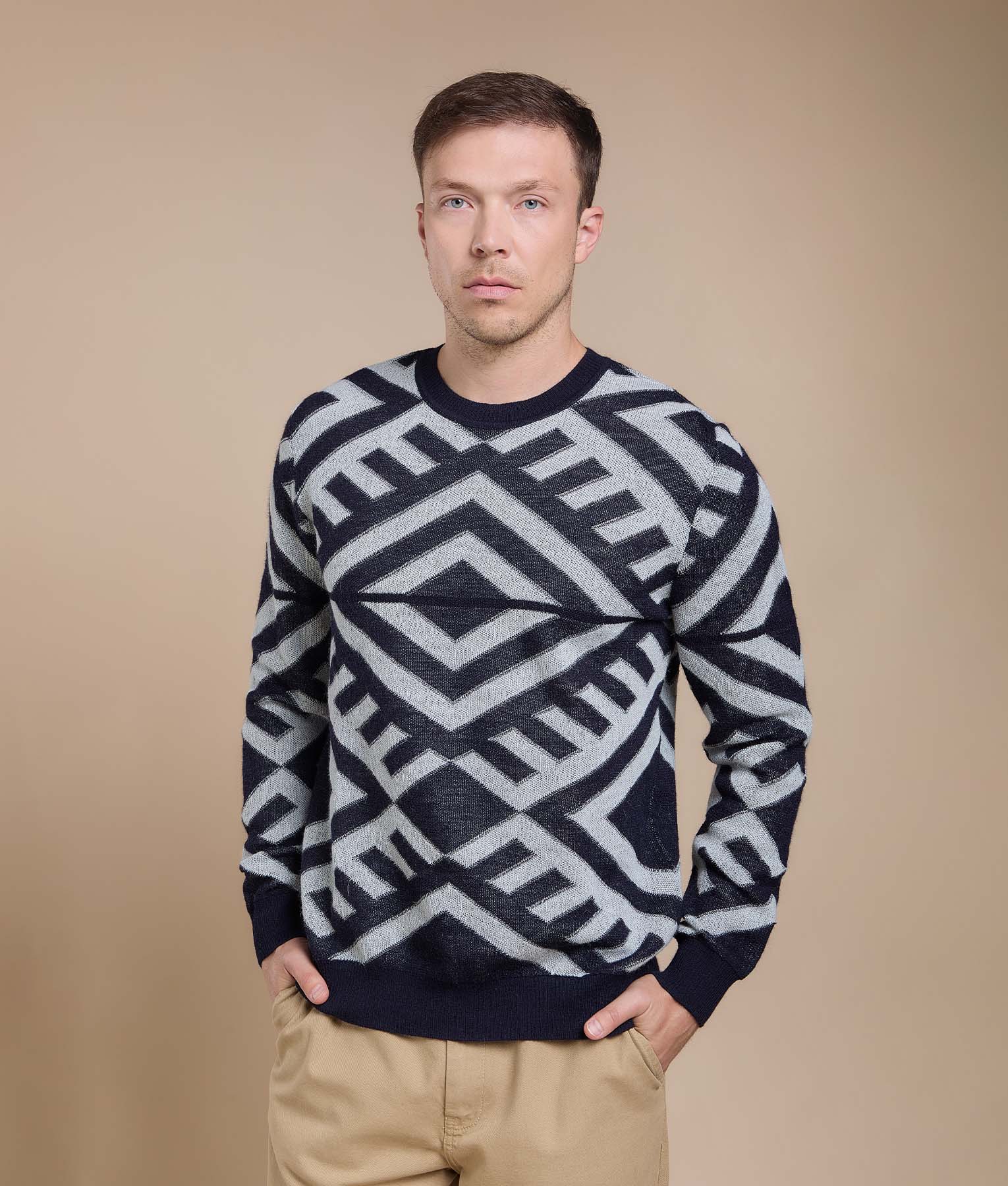 Cross-Diamond Crew Neck Pullover