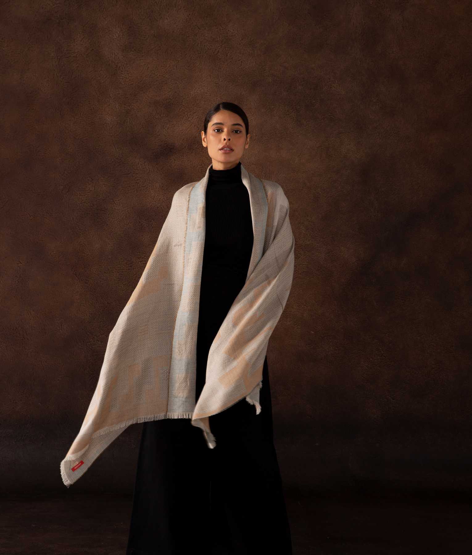 Moche Crowned Shawl - Lollipop And Shark Skin