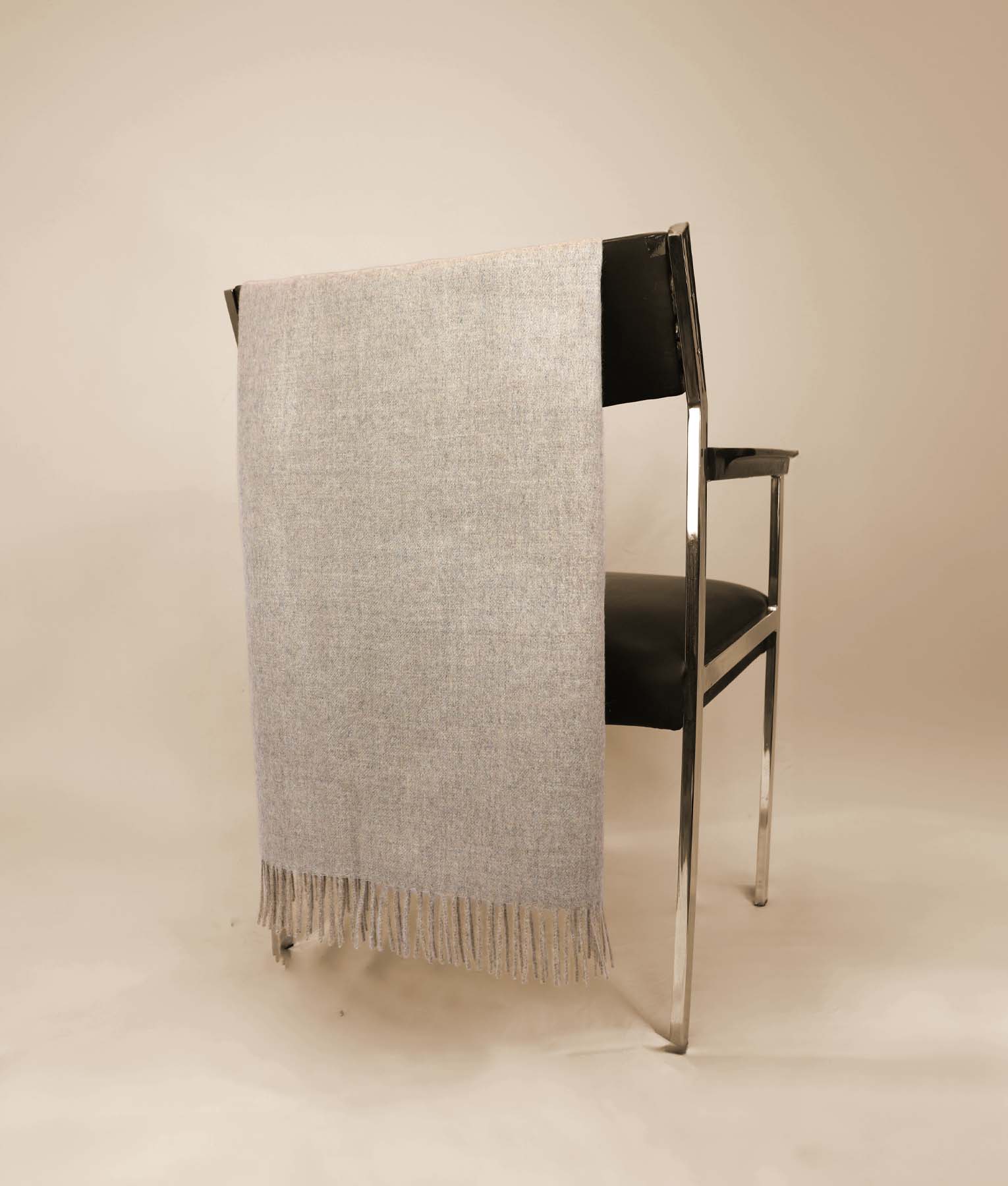 Classic Light Throw - Plaza Taupe