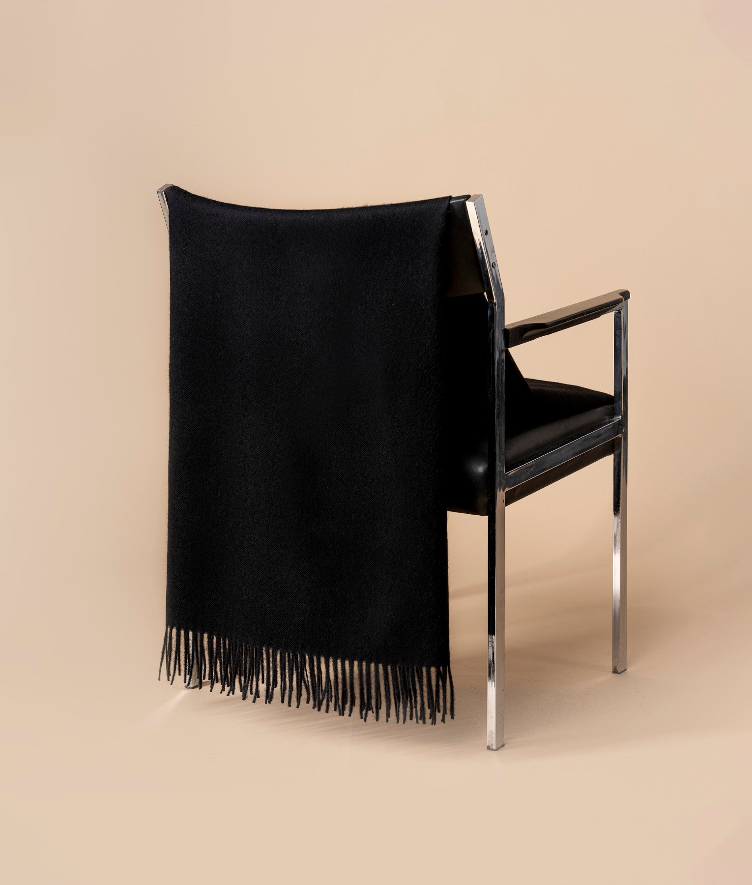 Classic Light Throw - Black