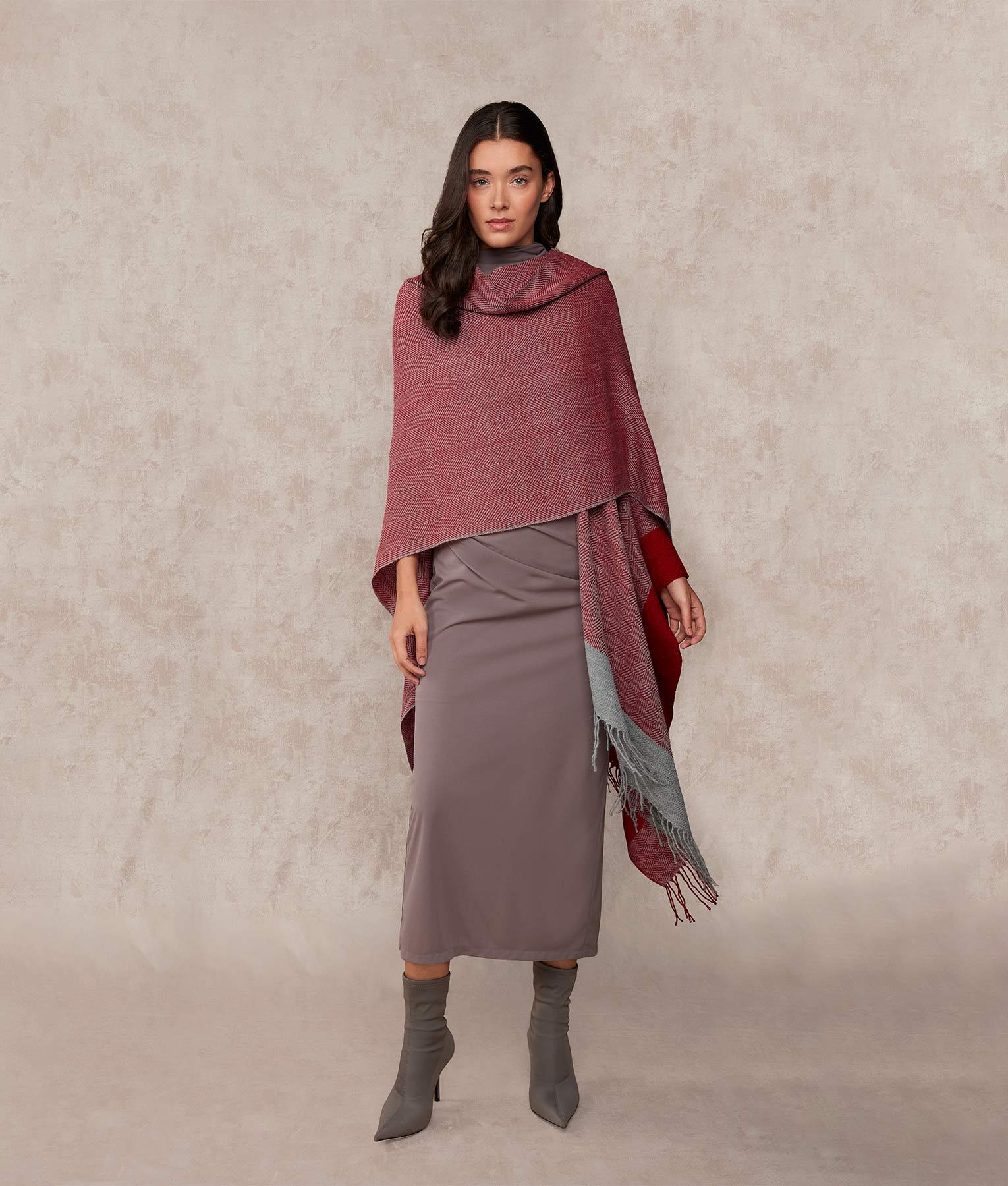 Ethnic Cape - Hot Pepper And Ghost Gray