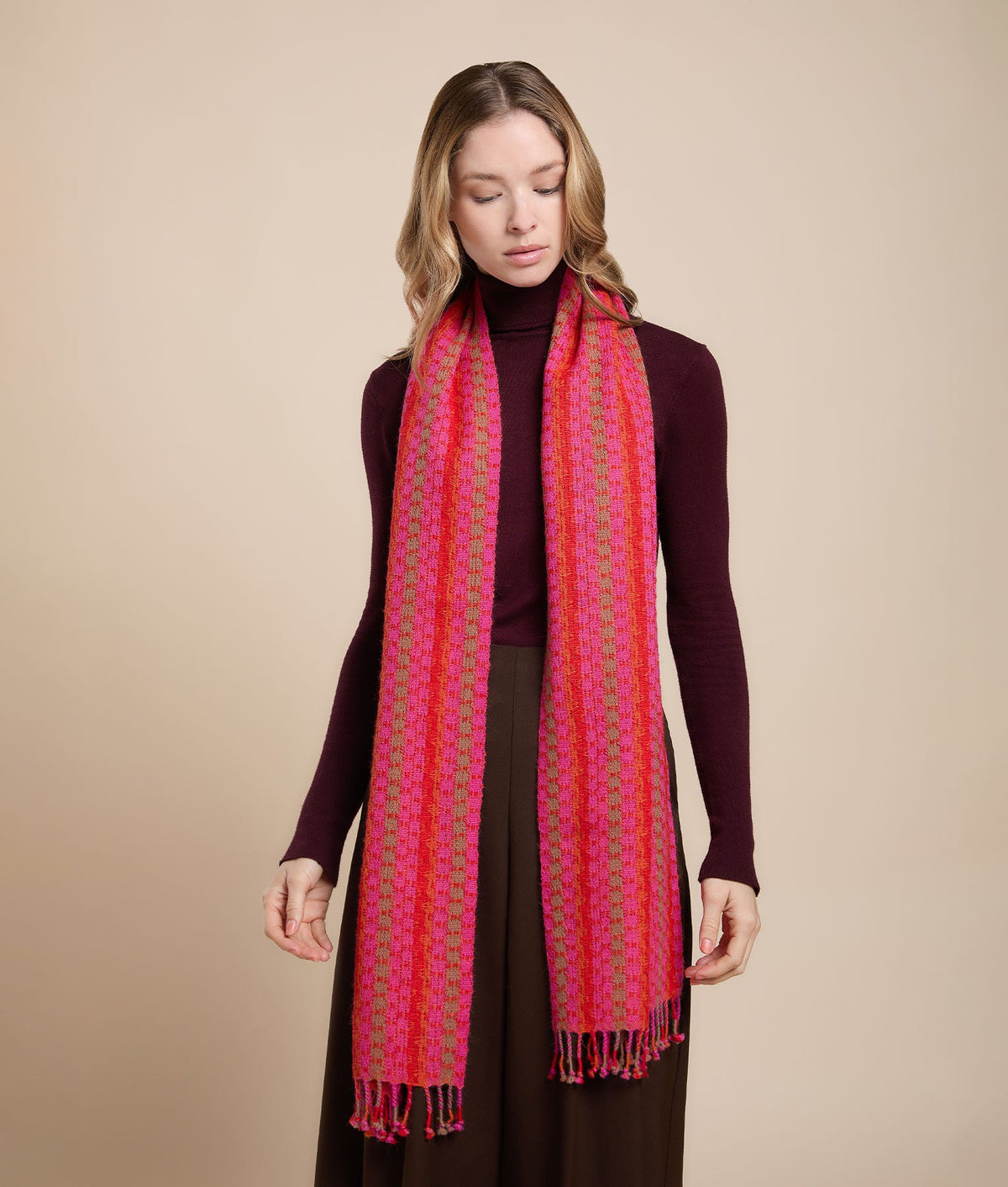 Notequal Shawl