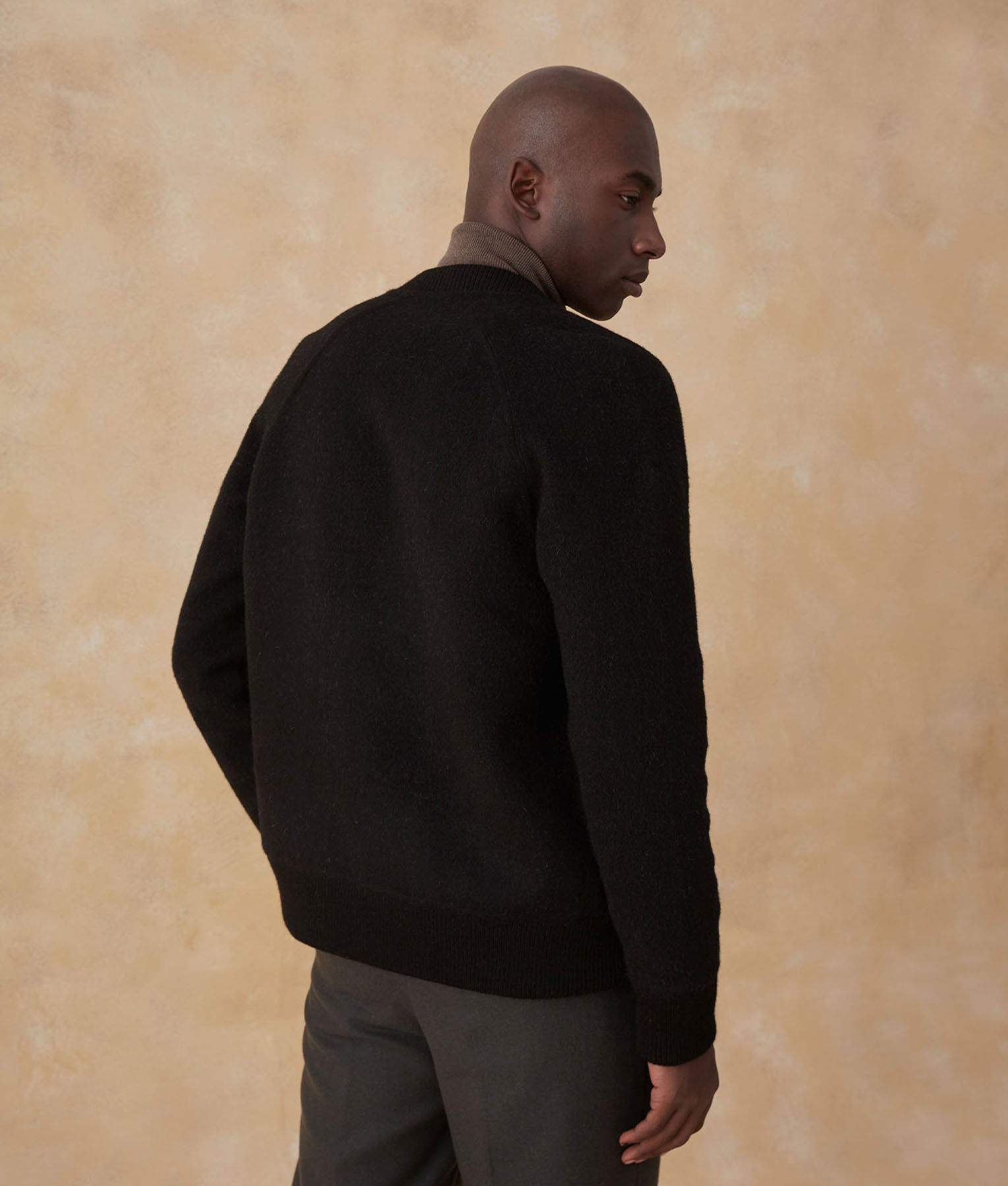 Reversible bomber jacket