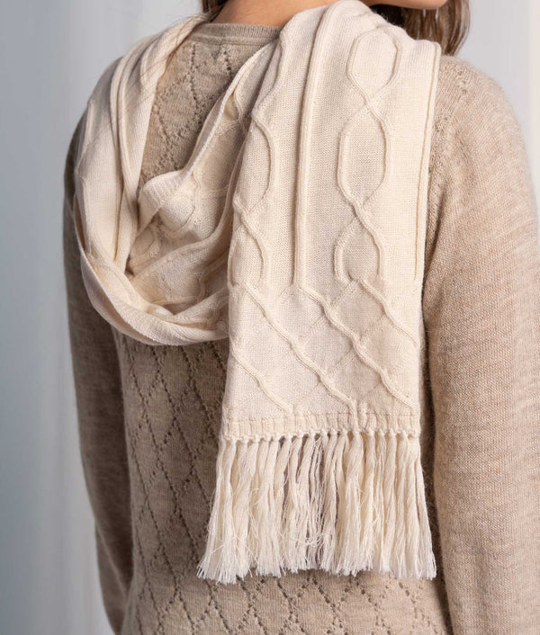 Cables Scarf With Fringes — antique white alpaca by Sol Alpaca