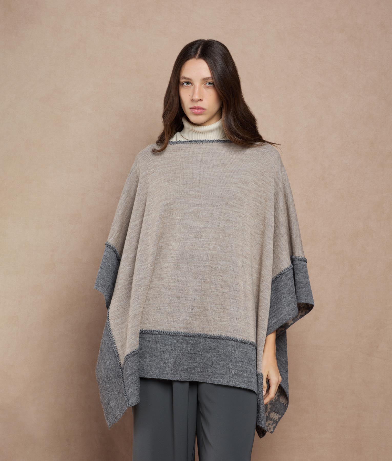 Duble Face Trimmed Poncho