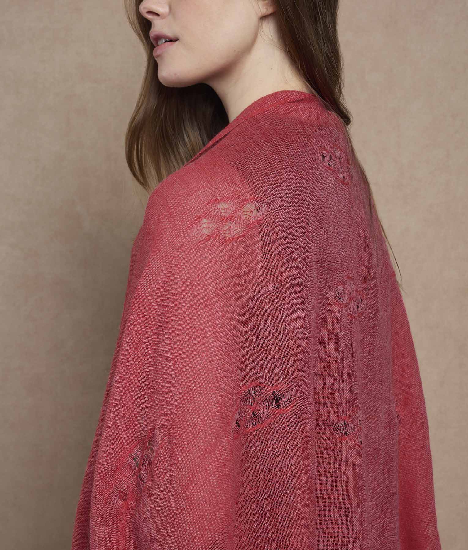 Cocos Twisted Fringe Stole - aurora red