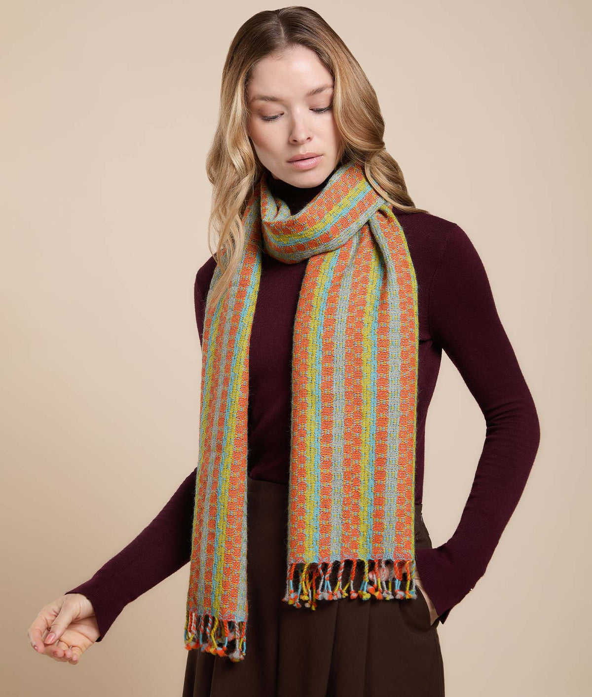 Notequal Shawl