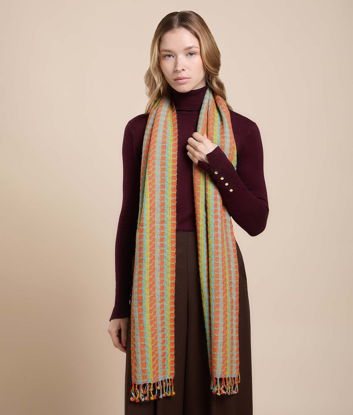 Notequal Shawl